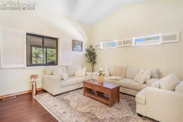 1116 Ptarmigan DR, Woodland Park, CO 80863