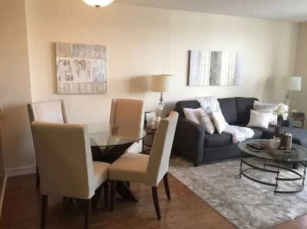 4200 Bathurst ST #501, Toronto C06, ON M3H 6C7