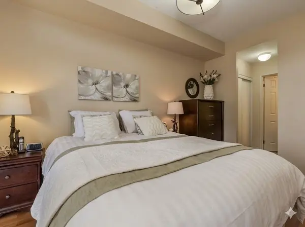 4200 Bathurst ST #501, Toronto C06, ON M3H 6C7