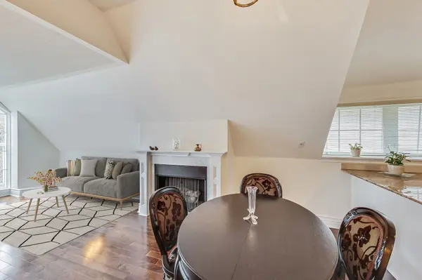 539 Jarvis ST #M11, Toronto C08, ON M4Y 2H7