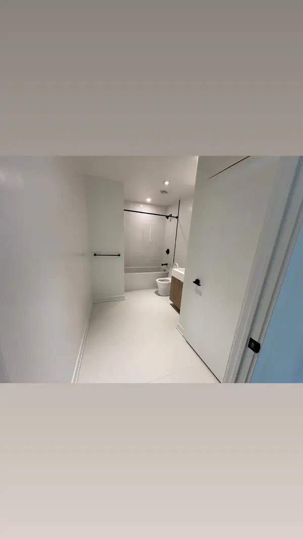 117 Broadway AVE #2312, Toronto C10, ON M4P 1V3