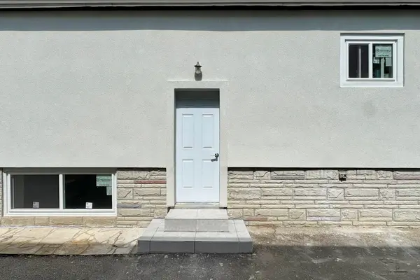 125 S Woodrow BLVD, Toronto E06, ON M1N 3L8