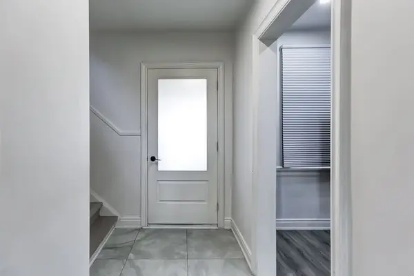 317 Gliddon AVE, Oshawa, ON L2H 1Z2