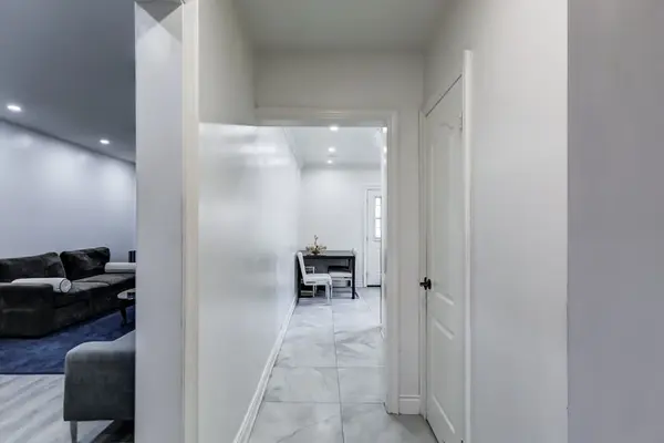 317 Gliddon AVE, Oshawa, ON L2H 1Z2