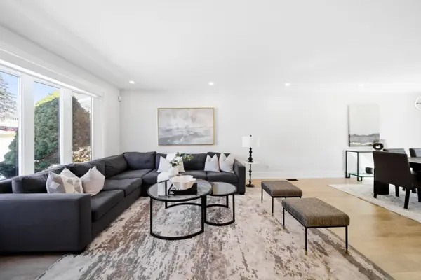 41 Camlaren CRES, Vaughan, ON L0J 1C0