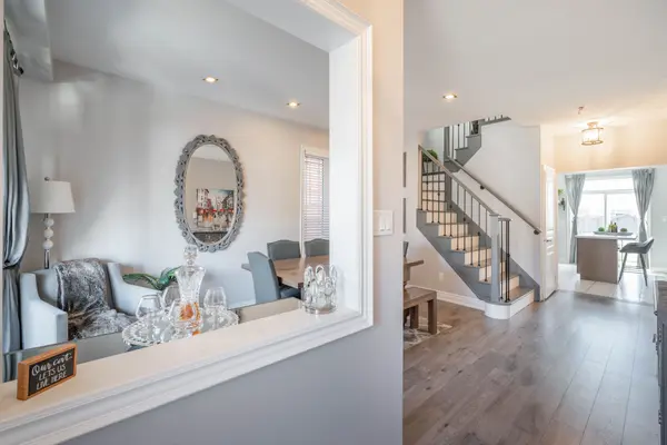 18 Jackson DR, New Tecumseth, ON L0G 1W0