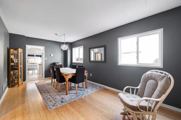 249 Rushbrook DR, Newmarket, ON L3X 2E3