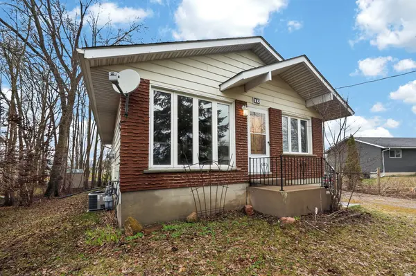 10 Sunset CRES, Severn, ON L0K 1E0