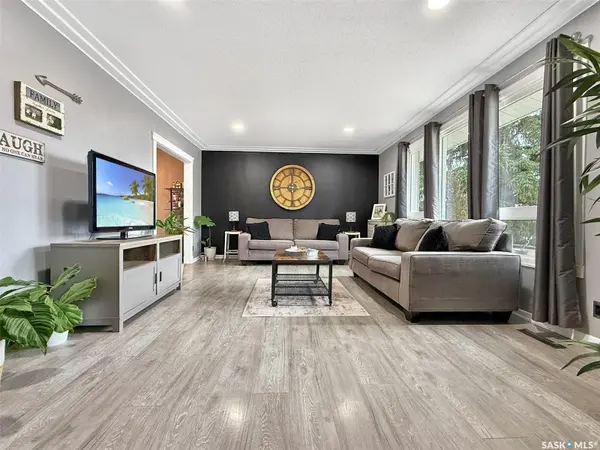 611 6th AVENUE NW, Swift Current, SK S9H 0Y5