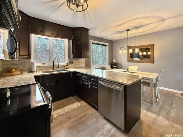 611 6th AVENUE NW, Swift Current, SK S9H 0Y5