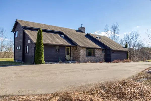 15995 Humber Station RD, Caledon, ON L7E 3A3