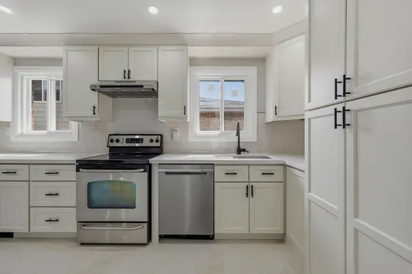 23 Abell DR, Brampton, ON L6V 2W1