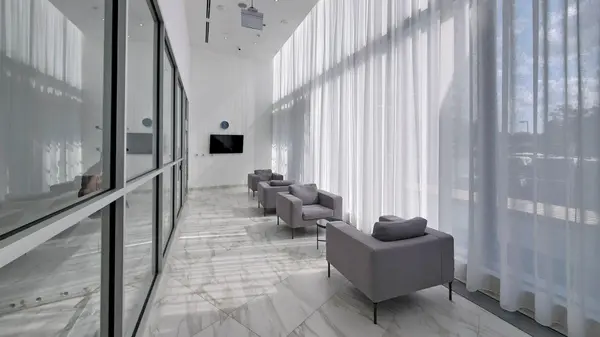 3883 Quartz RD #2805, Mississauga, ON L5B 0M4