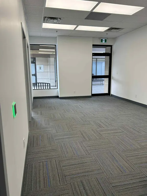 1495 Bonhill RD #7-8, Mississauga, ON L5T 1M9