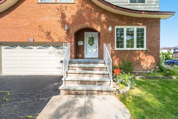30 Linkdale RD, Brampton, ON L6V 2Y5