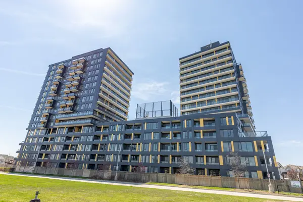 4878 Powers Common #910, Burlington, ON L7M 2B4