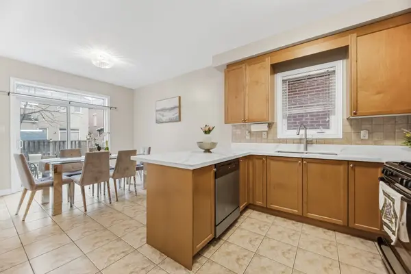 152 Father Tobin RD, Brampton, ON L6R 0E3