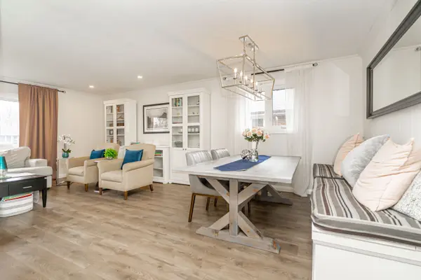 23 Dunster CRES, Brampton, ON L6T 3J8