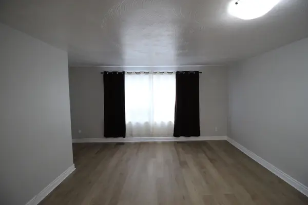 2991 Islington AVE #Upper, Toronto W05, ON M9L 2K9