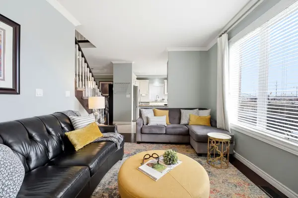 23 Garinger CRES, Hamilton, ON L0R 1C0