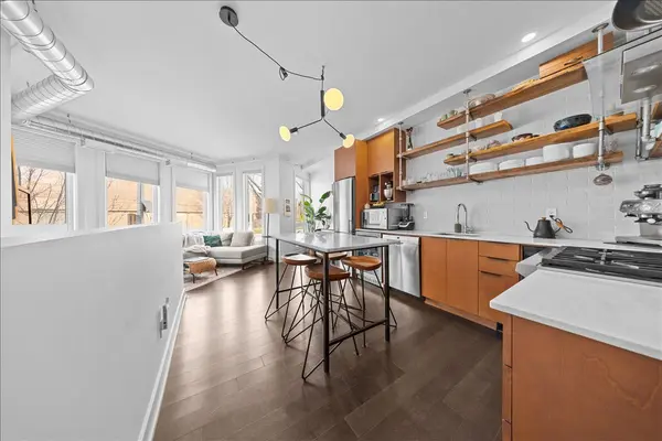 150 Greenfield AVE #204, Glebe - Ottawa East And Area, ON K1S 0X8