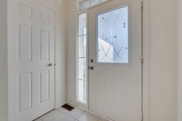 62 Holcomb TER, Hamilton, ON L6R 3K3