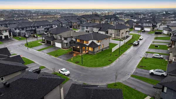 429 Gidran CIR, Kanata, ON K2V 0P5