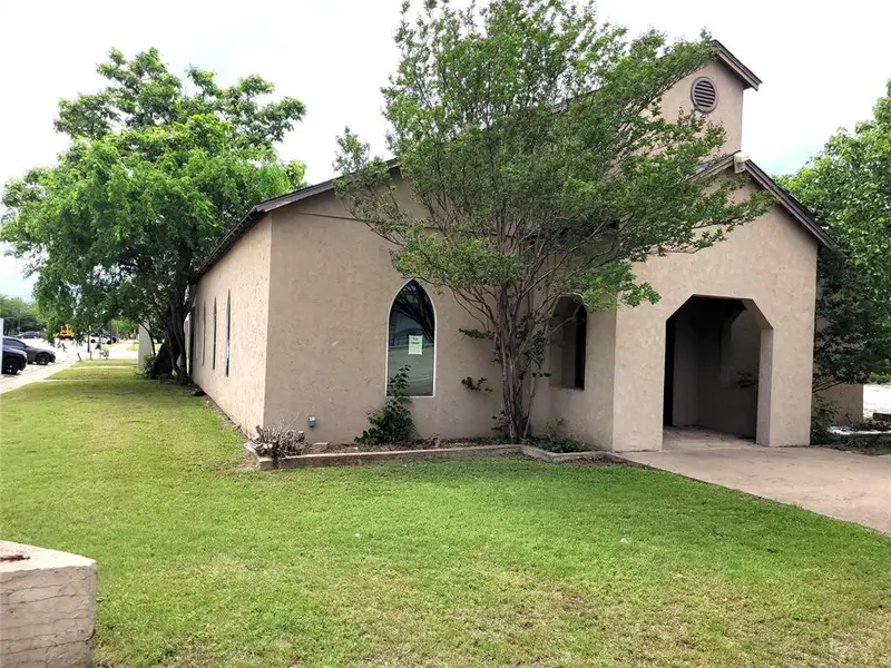 6804 Telephone Road, Lake Worth, TX 76135