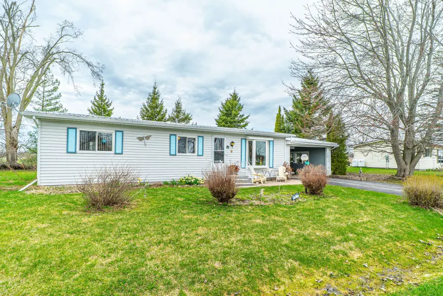4 Vista DR, Kawartha Lakes, ON K9V 4R1