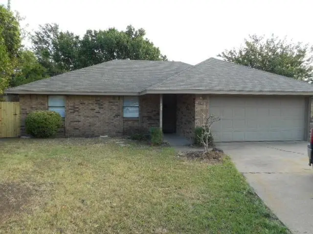 521 E Jay Court, Desoto, TX 75115