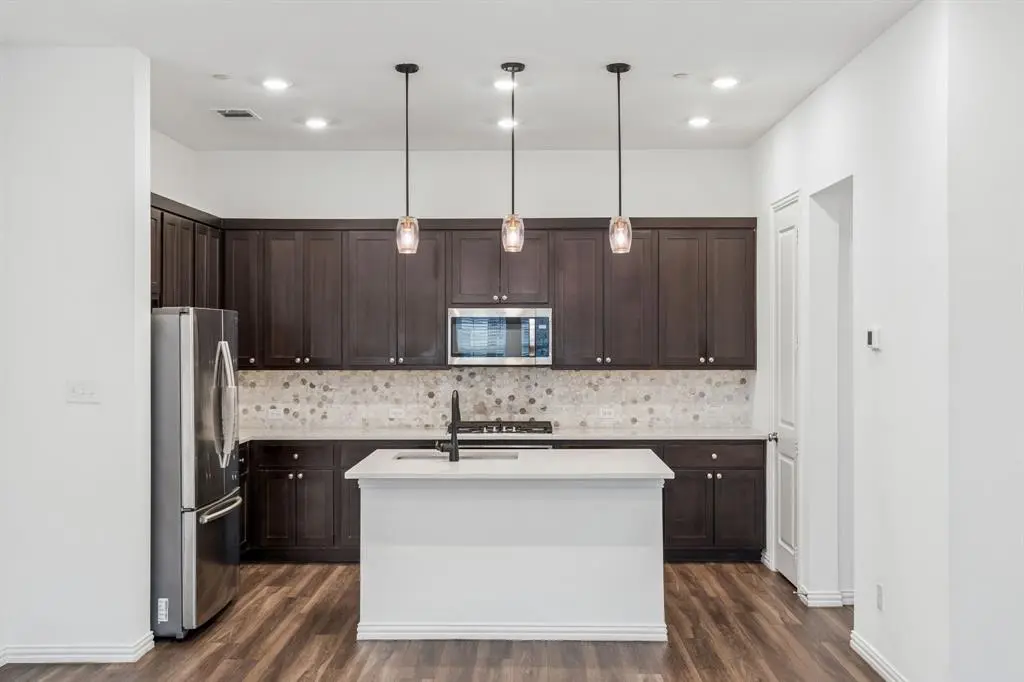 2215 Adena Springs Drive, Allen, TX 75013