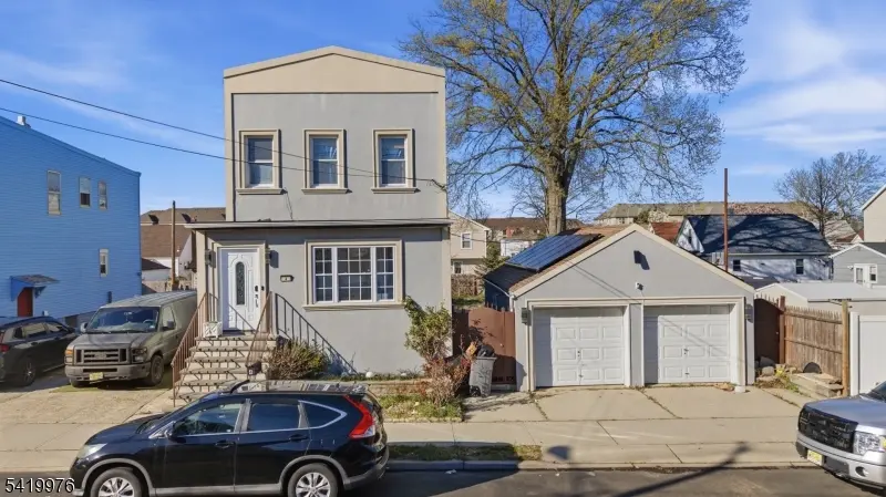 4 Jeanette St, Carteret Boro, NJ 07008