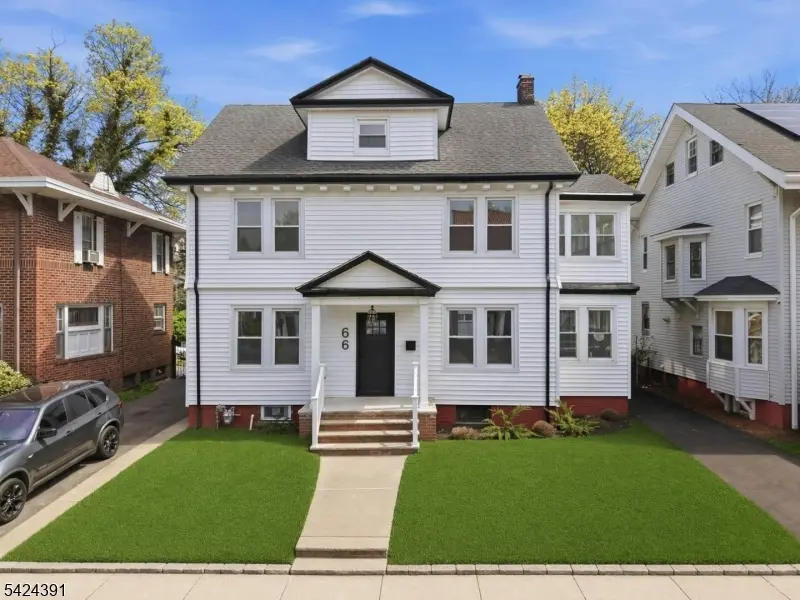 66 Girard Pl, Newark City, NJ 07108