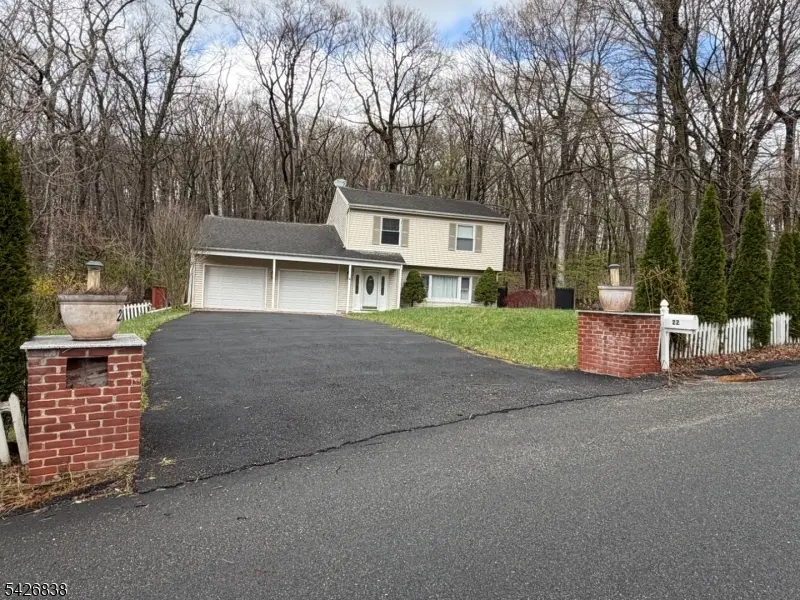 22 Karen Rd, Vernon Twp., NJ 07422