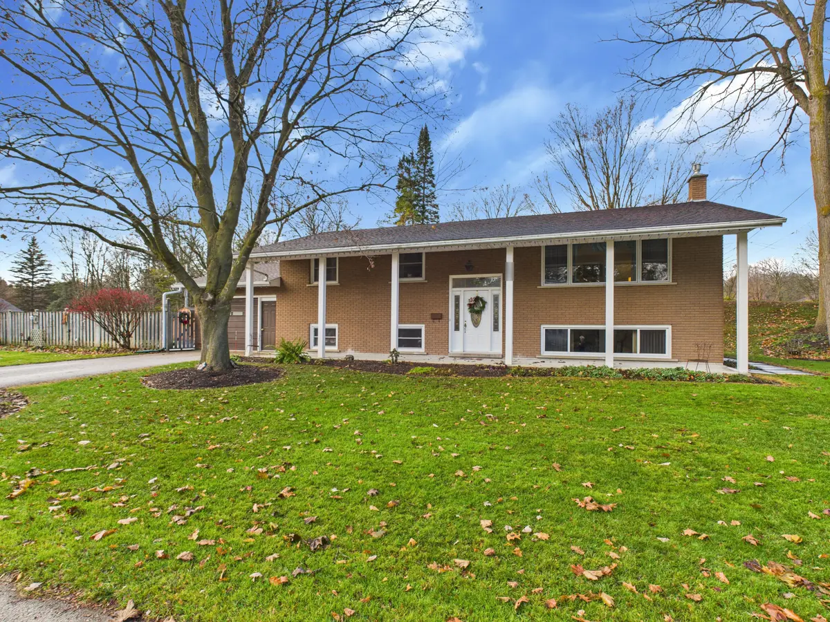 303 Mary ST, Brockton, ON N0G 2V0