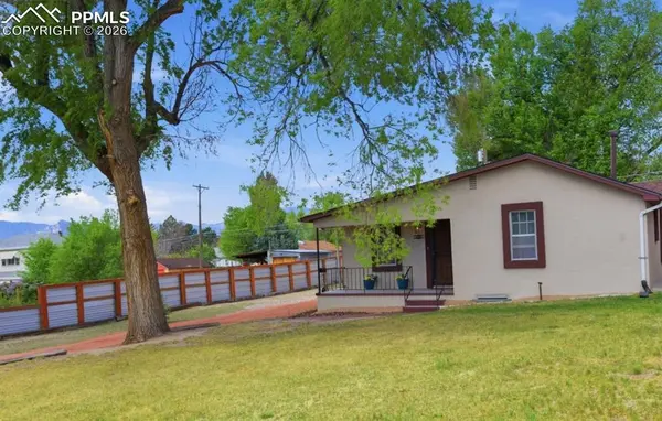 1126 McArthur AVE, Colorado Springs, CO 80909