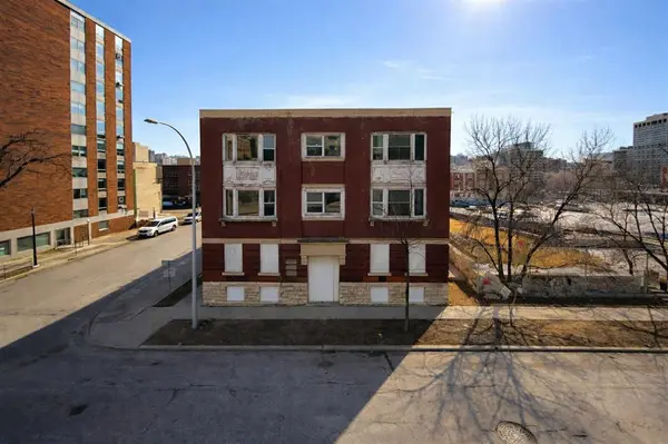 377 Carlton ST, Winnipeg, MB R3B 2K8