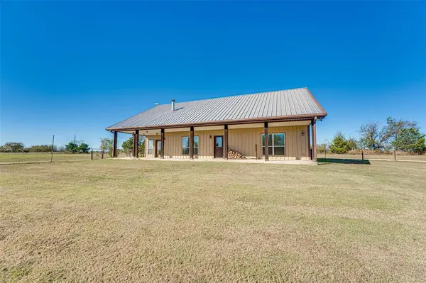 424 Saddle Ridge Road, Sulphur Springs, TX 75482