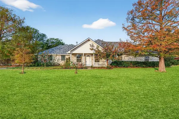 538 Lakewood Road, Denison, TX 75020