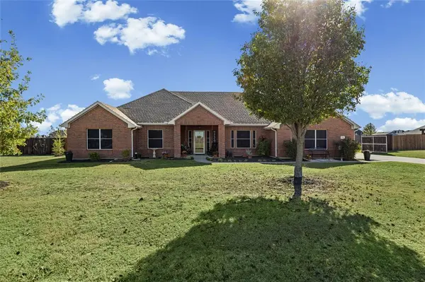 112 Springfield Lane, Red Oak, TX 75165
