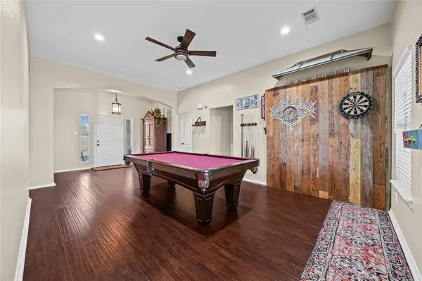 112 Springfield Lane, Red Oak, TX 75165