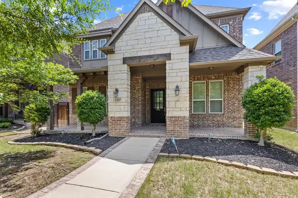 4207 Peach Blossom Drive, Arlington, TX 76005