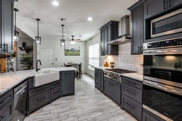 4541 Ridgepointe Drive, The Colony, TX 75056