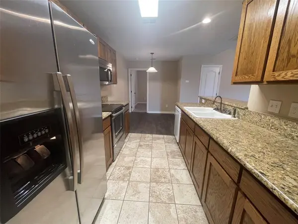 3829 Branch Way, Benbrook, TX 76116