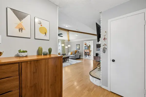 722 Royal Oaks Drive, Garland, TX 75040