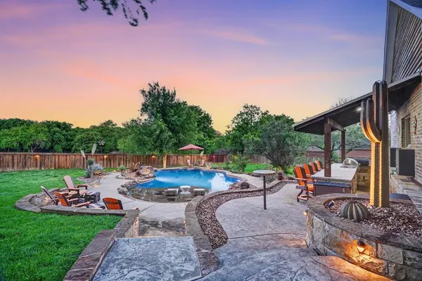 152 N Star Crossing Lane, Weatherford, TX 76088