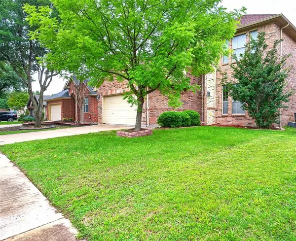 4407 Emerald Leaf Drive, Mansfield, TX 76063