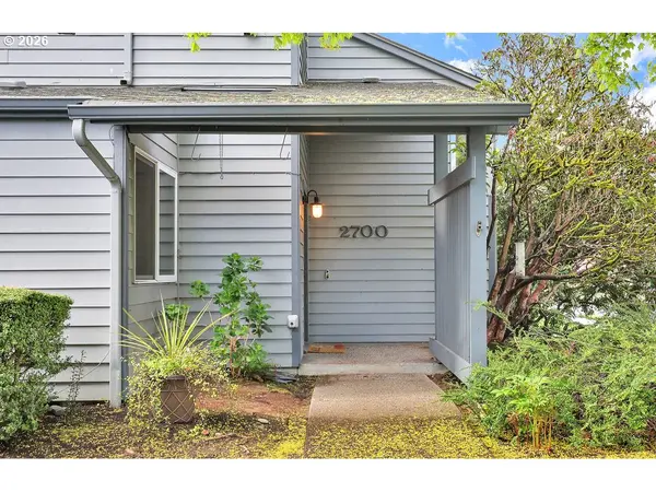 2700 HARLOW RD, Eugene, OR 97401