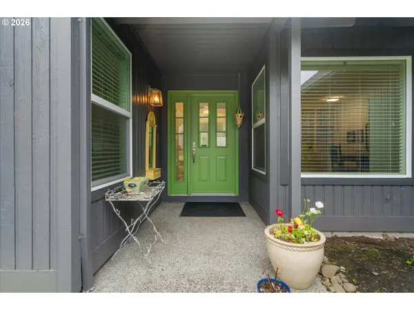 5524 Langford LN, Lake Oswego, OR 97035