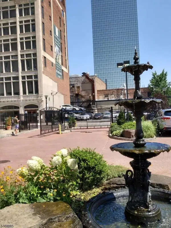 111 Mulberry St #6J, Newark City, NJ 07102